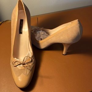 New unworn Sergio Rossi Pumps